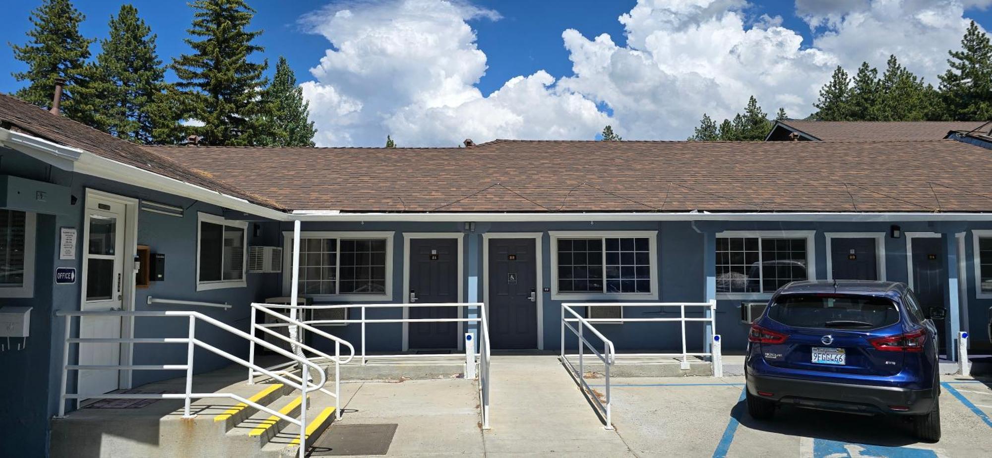 Bluebird Day Inn & Suites South Lake Tahoe Esterno foto