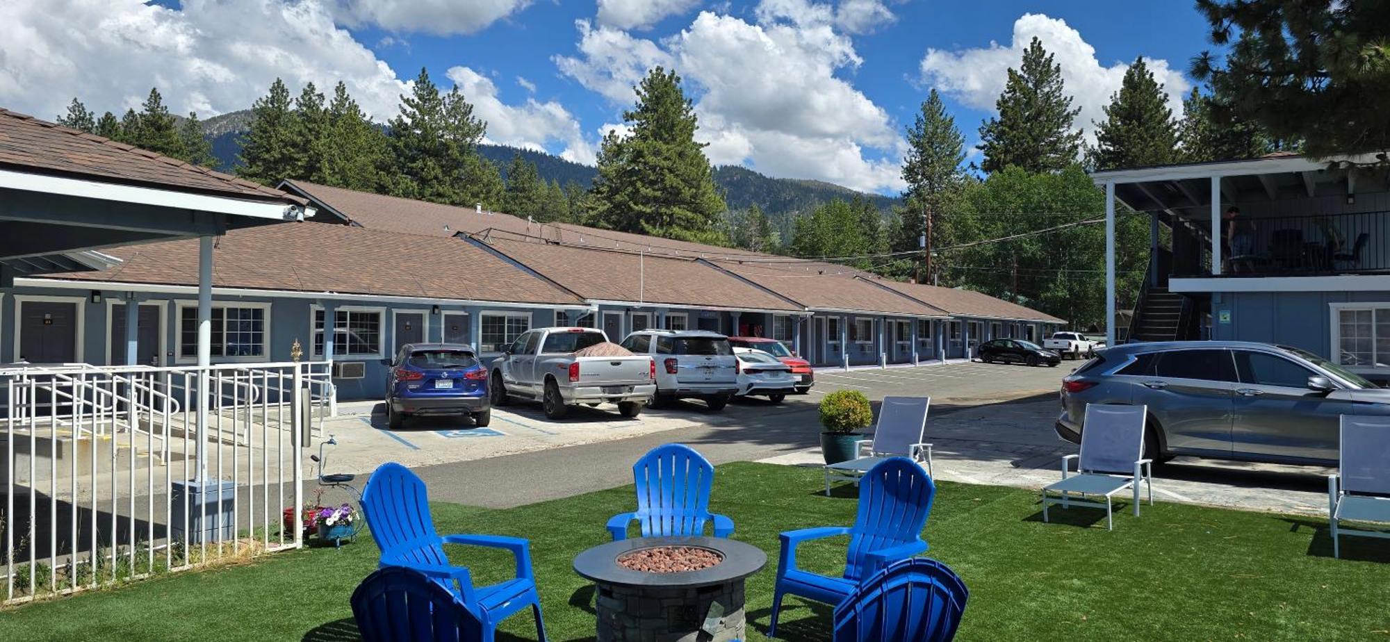 Bluebird Day Inn & Suites South Lake Tahoe Esterno foto